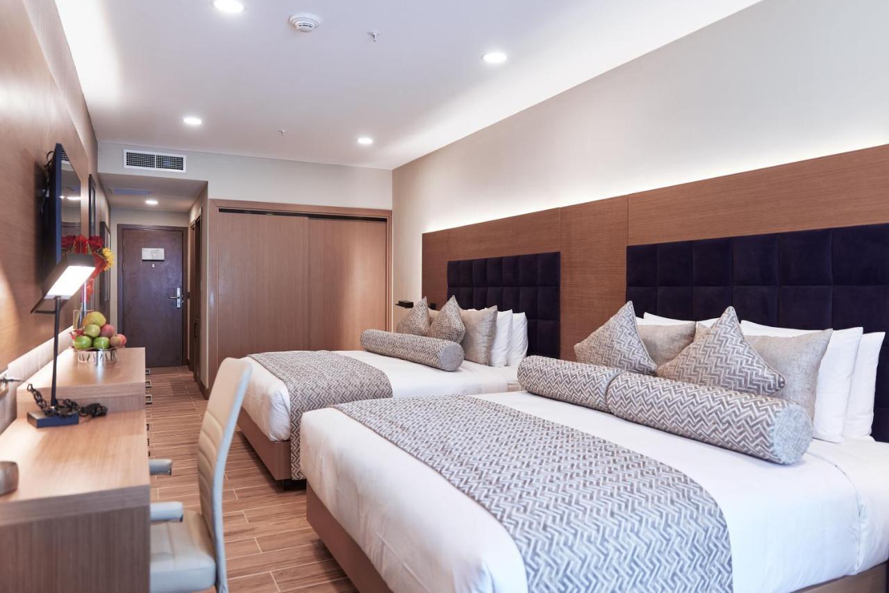 帕拉马里博 Yogh Hospitality酒店 外观 照片